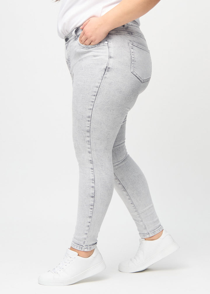 Elena – Contour-Fit Women’s Sculpting Denim Jeans