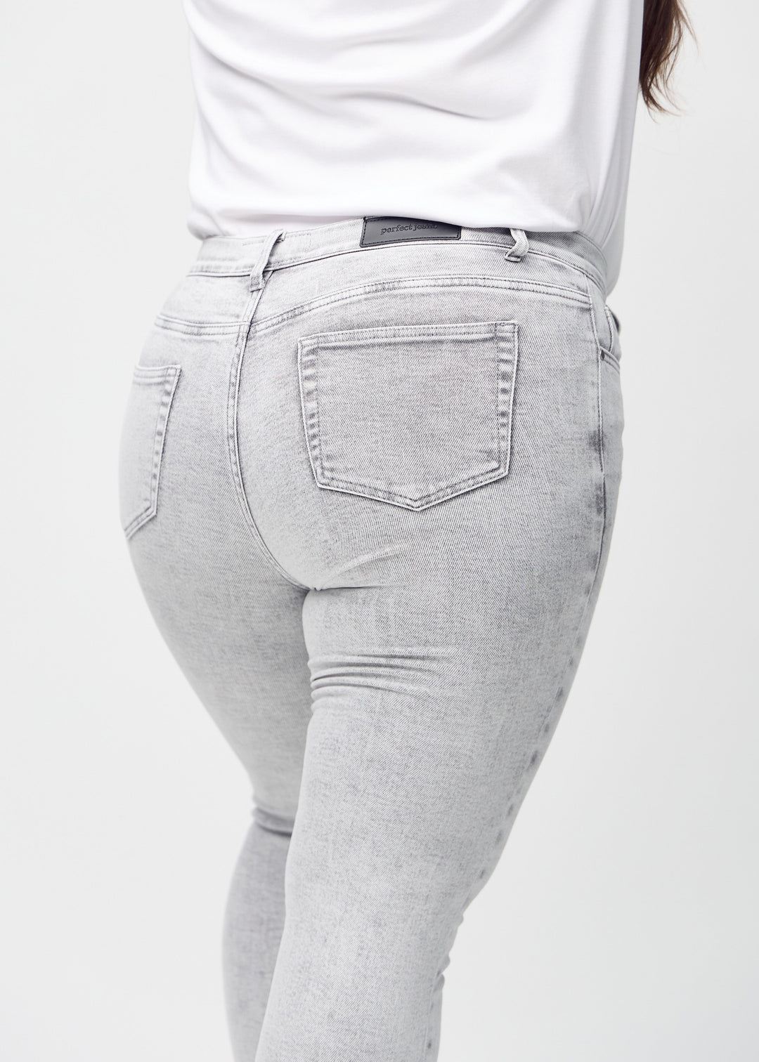 Elena – Contour-Fit Women’s Sculpting Denim Jeans
