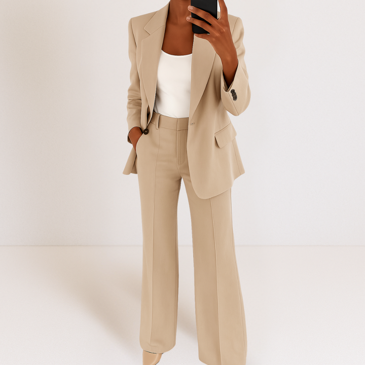 Abigaile – Versatile Women’s Two-Piece Suit