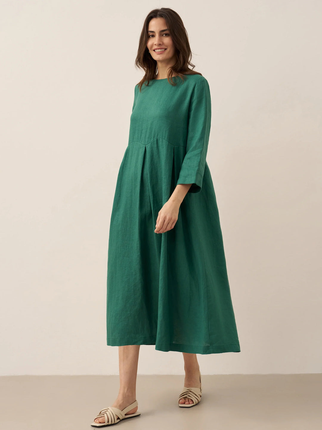 Jacquelyn – Linen Bateau Neck Pleated Women’s Maxi Dress