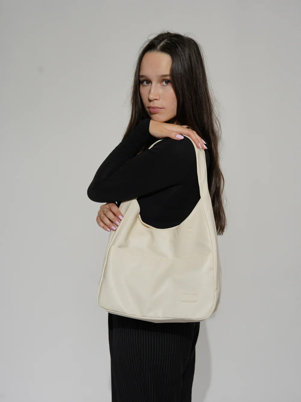 Lina – Stylish & Spacious Women’s Hobo Tote