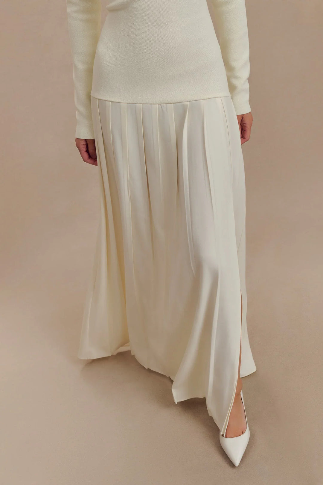 Sienna – Elegant Knit Off-Shoulder Women's Maxi Dress
