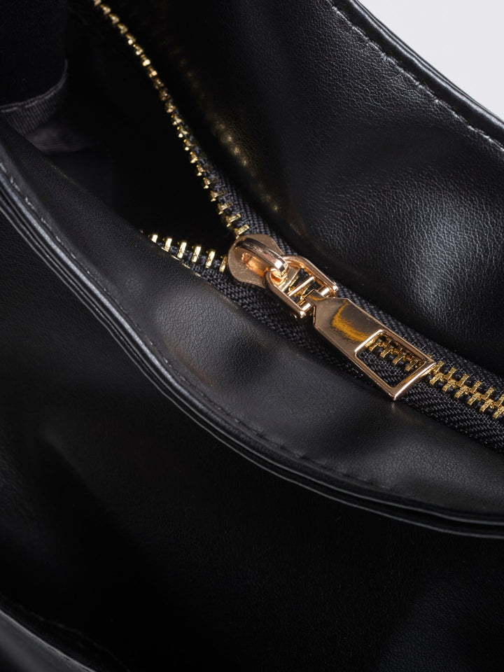 Lina – Stylish & Spacious Women’s Hobo Tote