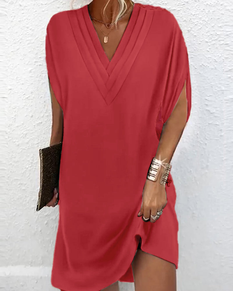 Hannah – Flowy V-Neck Women’s Shift Dress