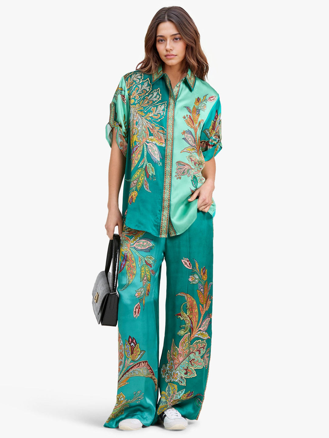 Geneviève – Emerald-Tone Oversized Women’s Button-Up Shirt