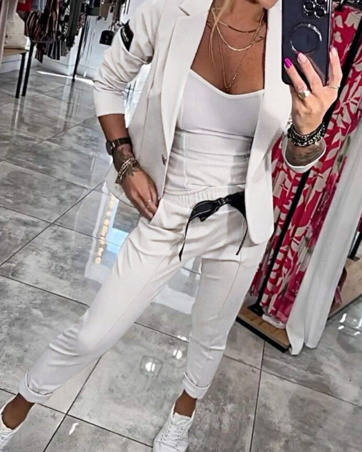Roxanne – Luxe Women’s Three-Piece Lounge Set