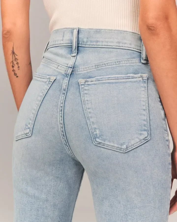 Sophie – Super High-Waist Flared Jeans for Women