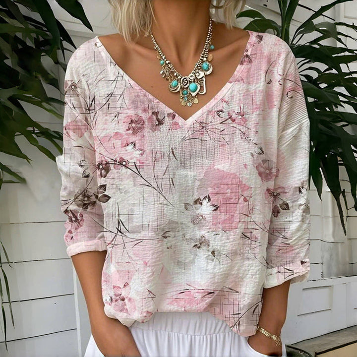 Dianne – Vintage Women’s Flower Print T-Shirt