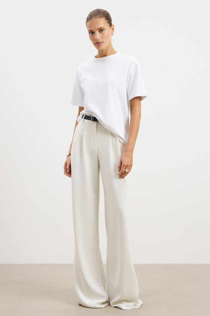 Alessandra – Elegant White Pleated Wide-Leg Trousers for Women