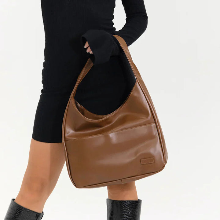 Francesca – Elegant Leather Women’s Shoulder Bag
