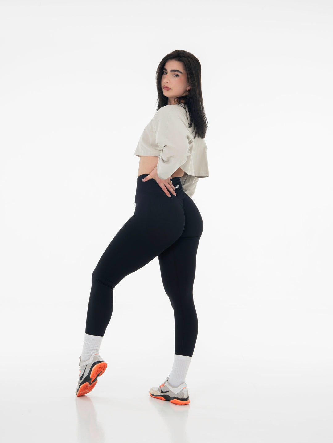 Camila – High-Waist Scrunch Women’s Performance Leggings
