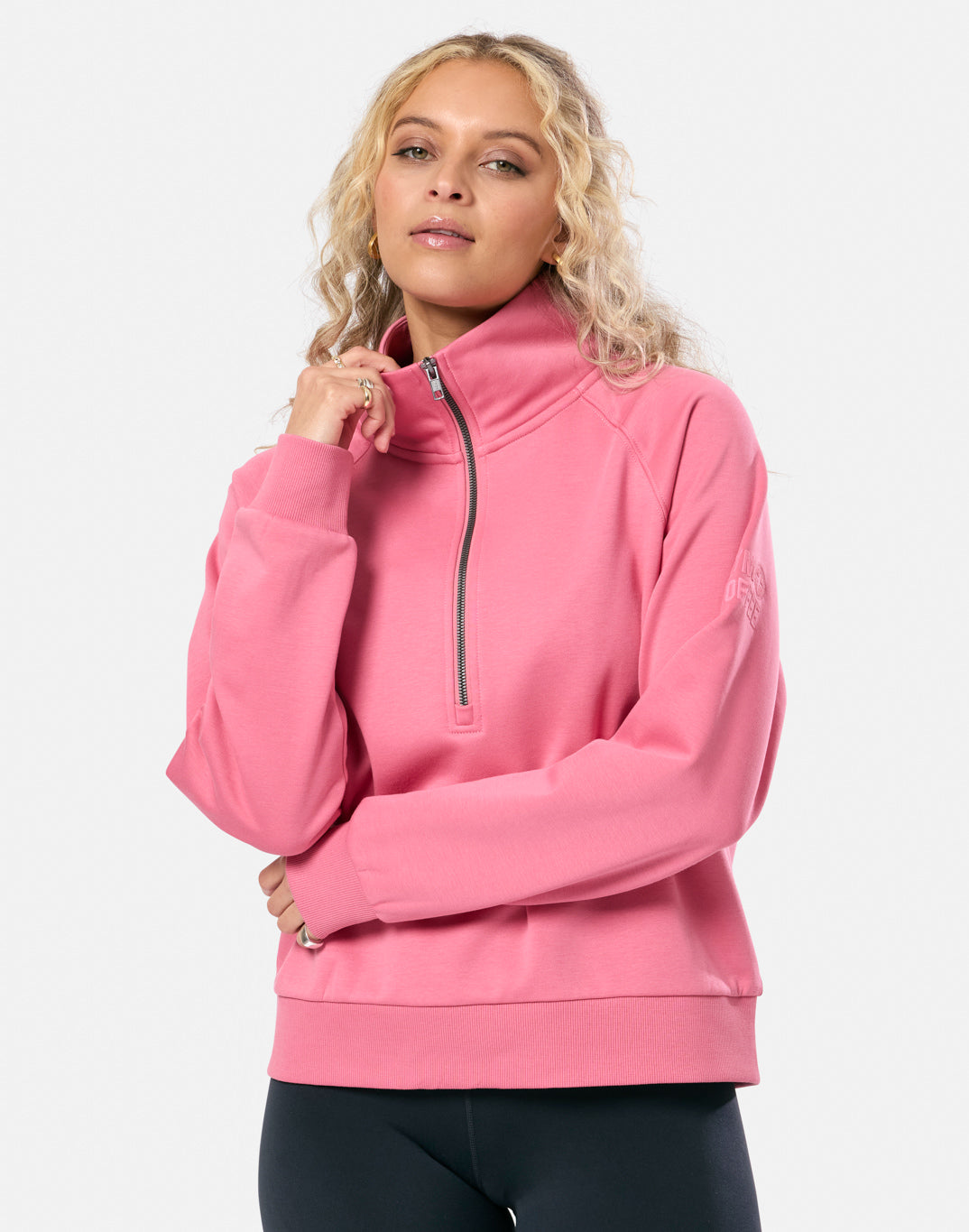 Avery – Women’s Clubhouse Quarter Zip in Pink