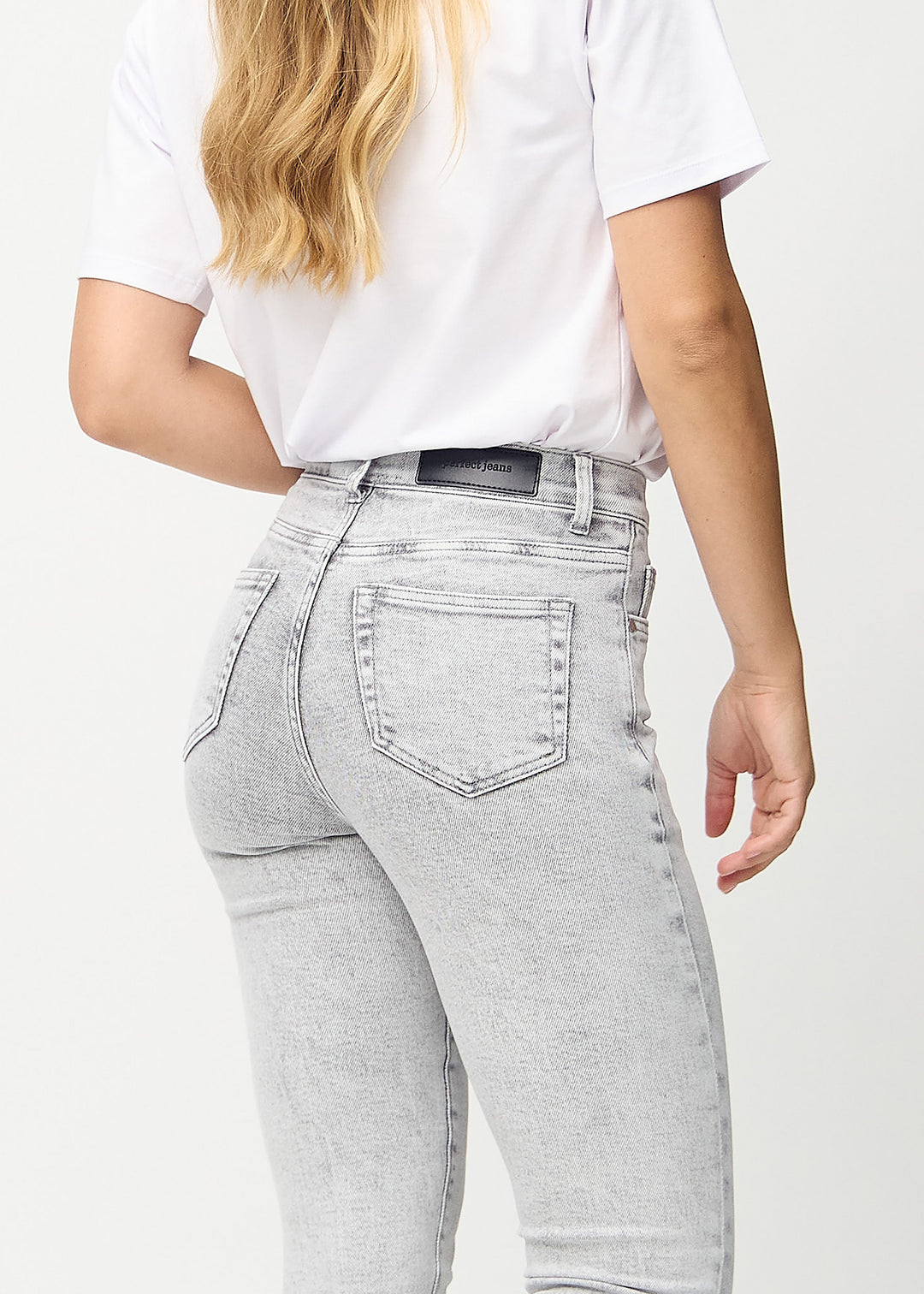 Elena – Contour-Fit Women’s Sculpting Denim Jeans