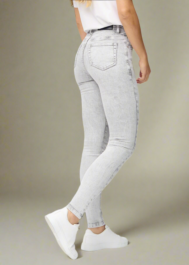 Elena – Contour-Fit Women’s Sculpting Denim Jeans