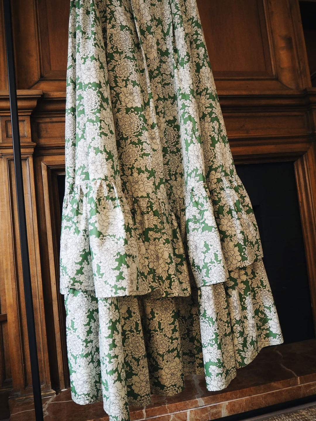 Jacquelyn – Women’s Green Lea Long Skirt