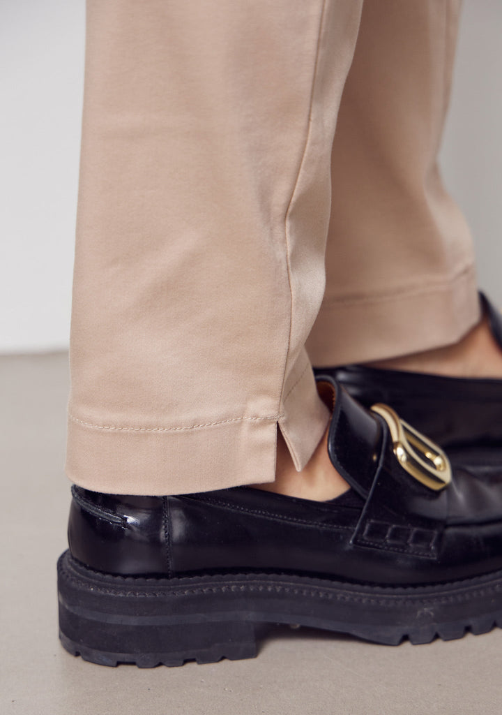 Kamilla – Stretch Cotton Women’s Chino Trousers