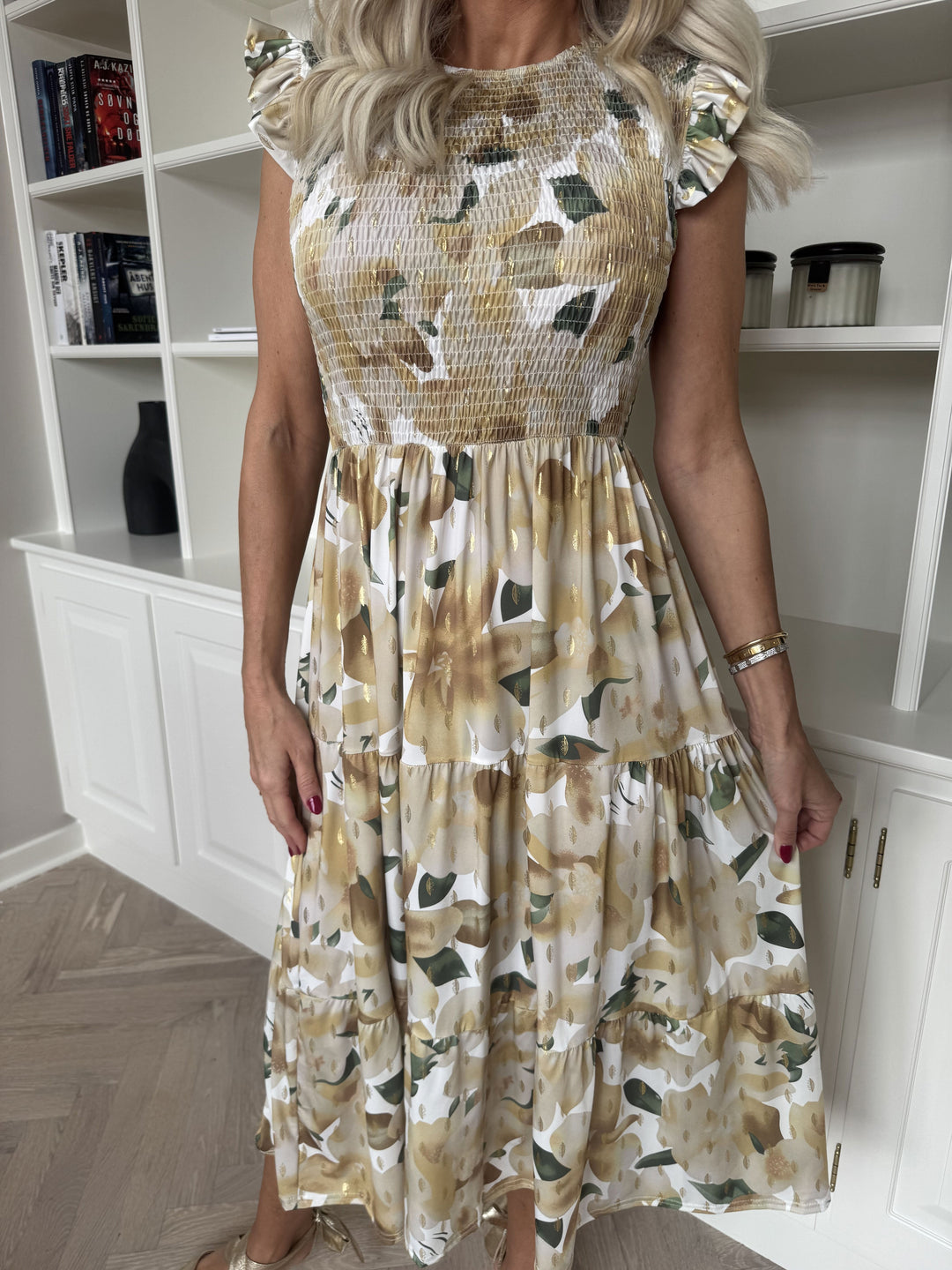 Amélie – Smocked Sleeveless Floral Women’s Dress