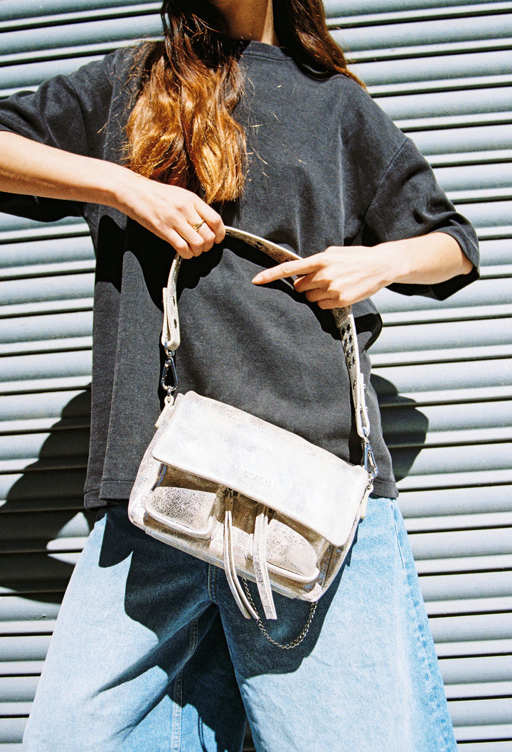 Jazlyn – Medium Women’s Leather Shoulder Bag