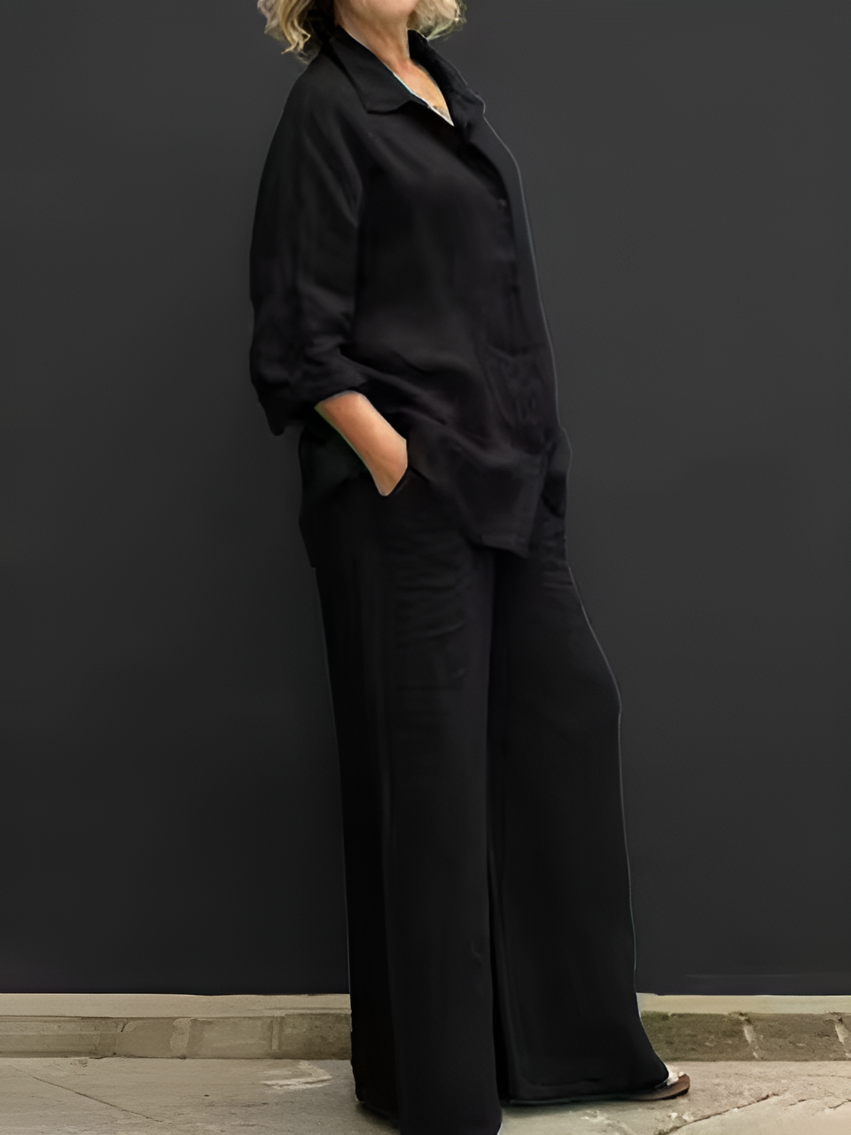 Sofia – Women’s Linen Two-Piece Shirt Suit