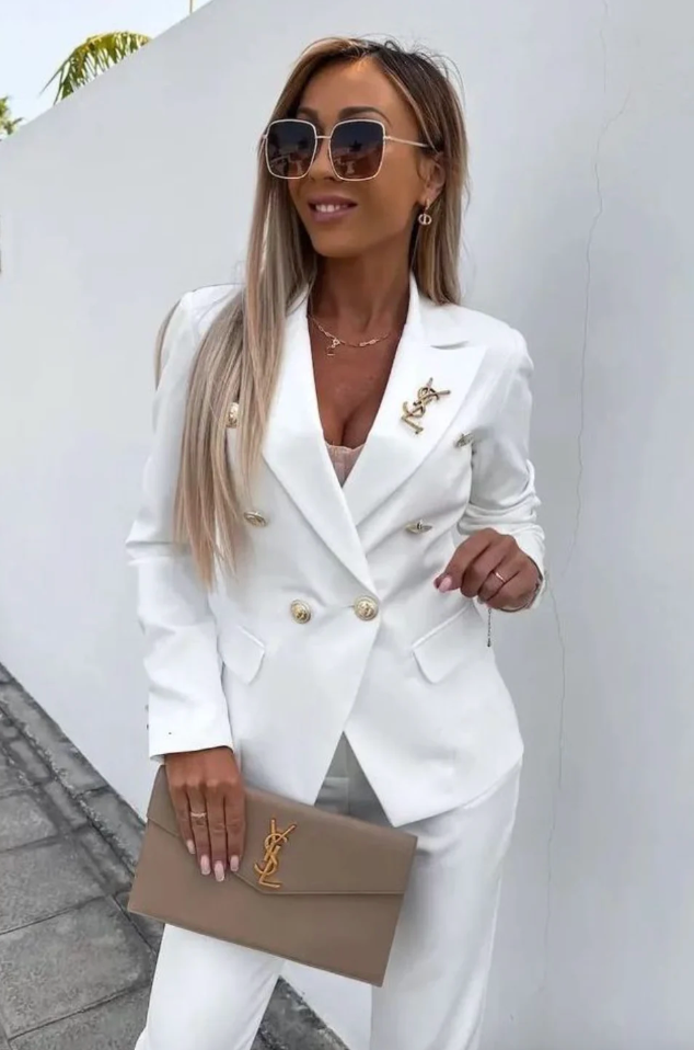 Dorothy – Tailored Women’s Two-Piece Blazer Set