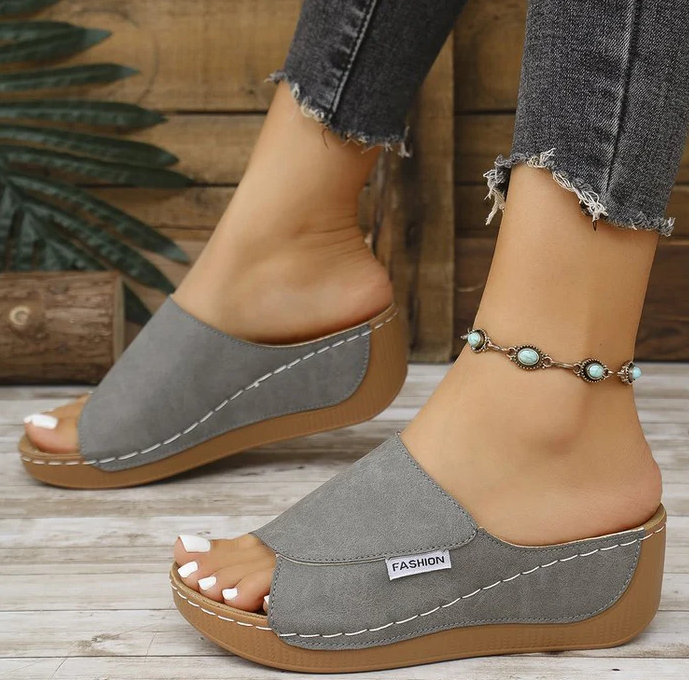 Yessa – Breathable Leather Women’s Wedge Mules