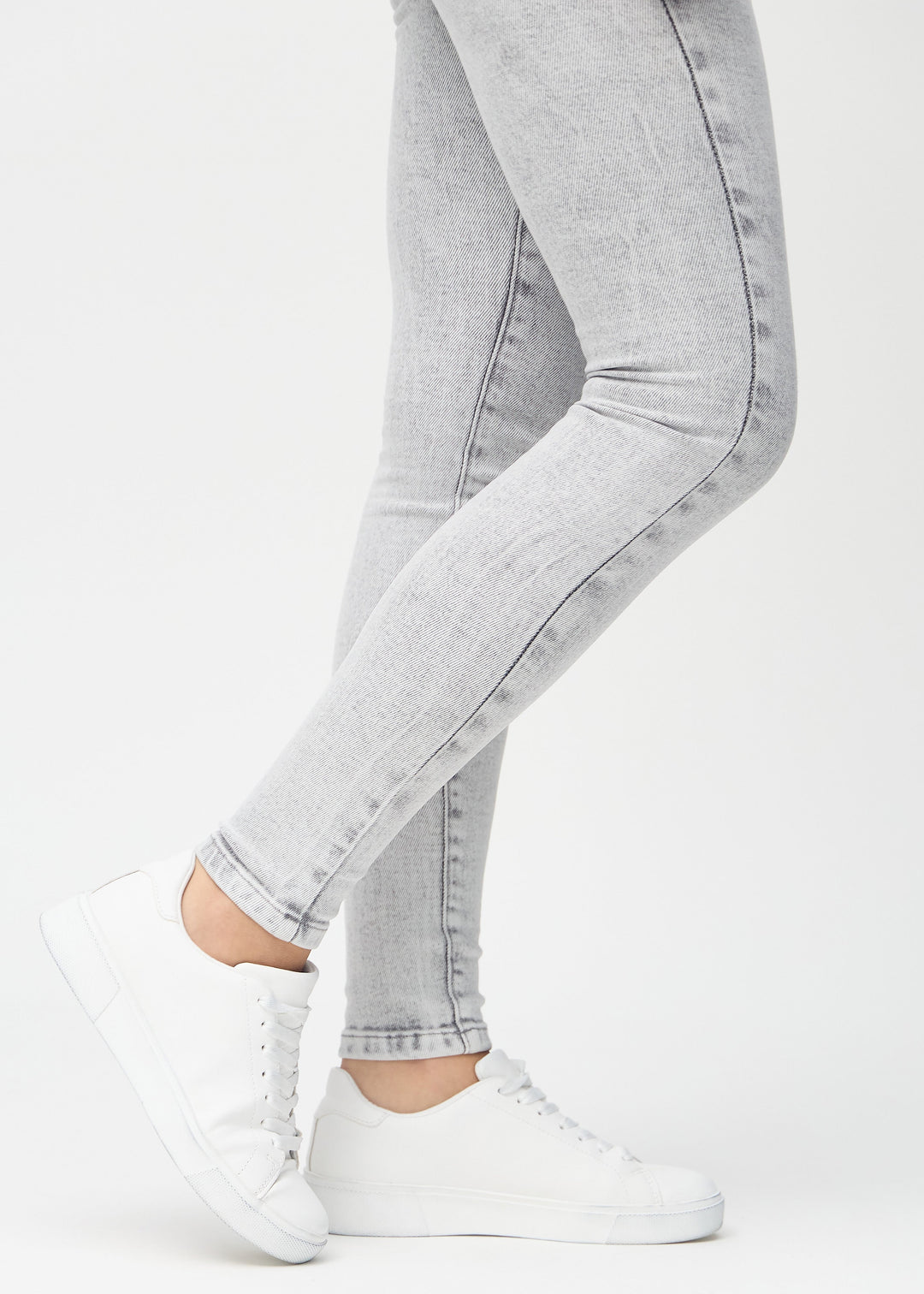 Elena – Contour-Fit Women’s Sculpting Denim Jeans