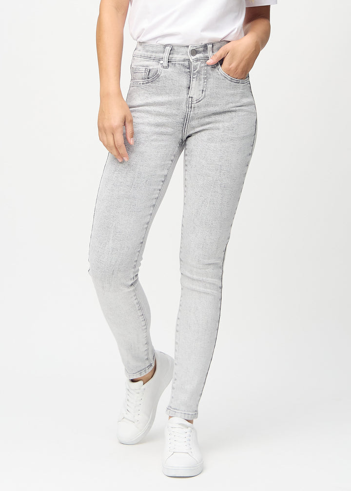 Elena – Contour-Fit Women’s Sculpting Denim Jeans
