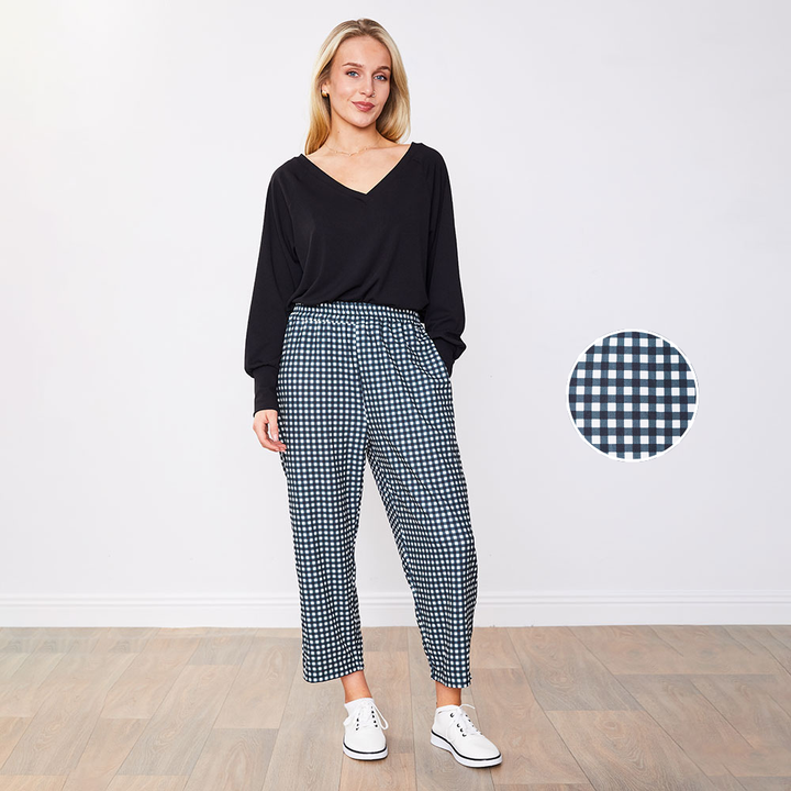 Clarize – Women’s Green Checkered Tailored Trousers