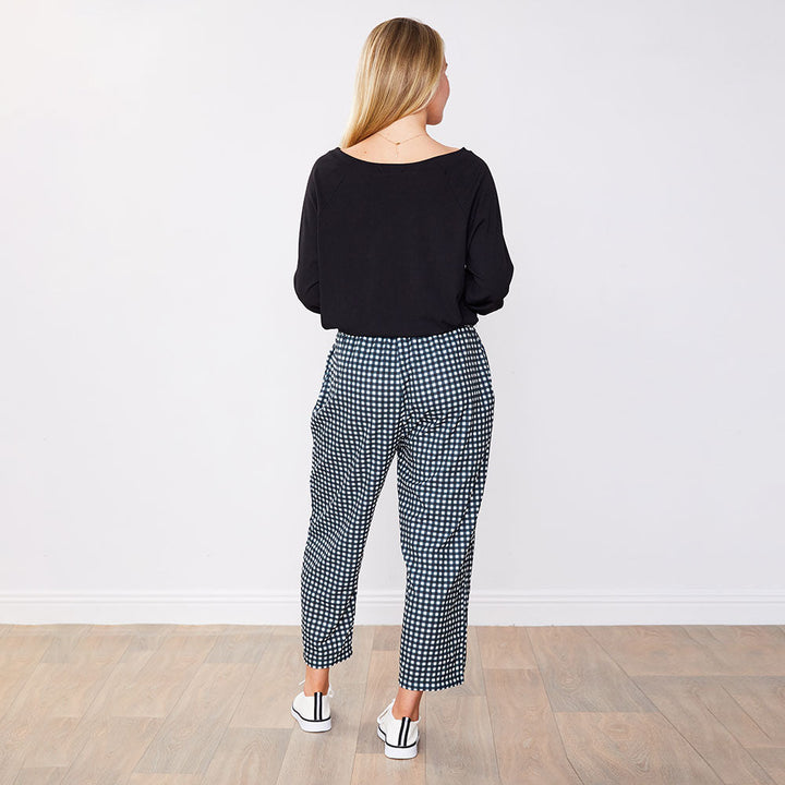 Clarize – Women’s Green Checkered Tailored Trousers