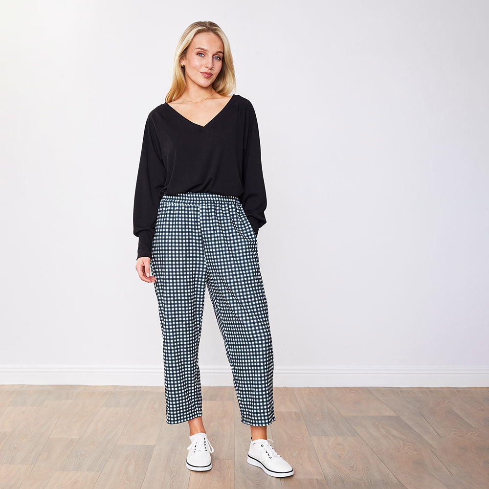 Clarize – Women’s Green Checkered Tailored Trousers