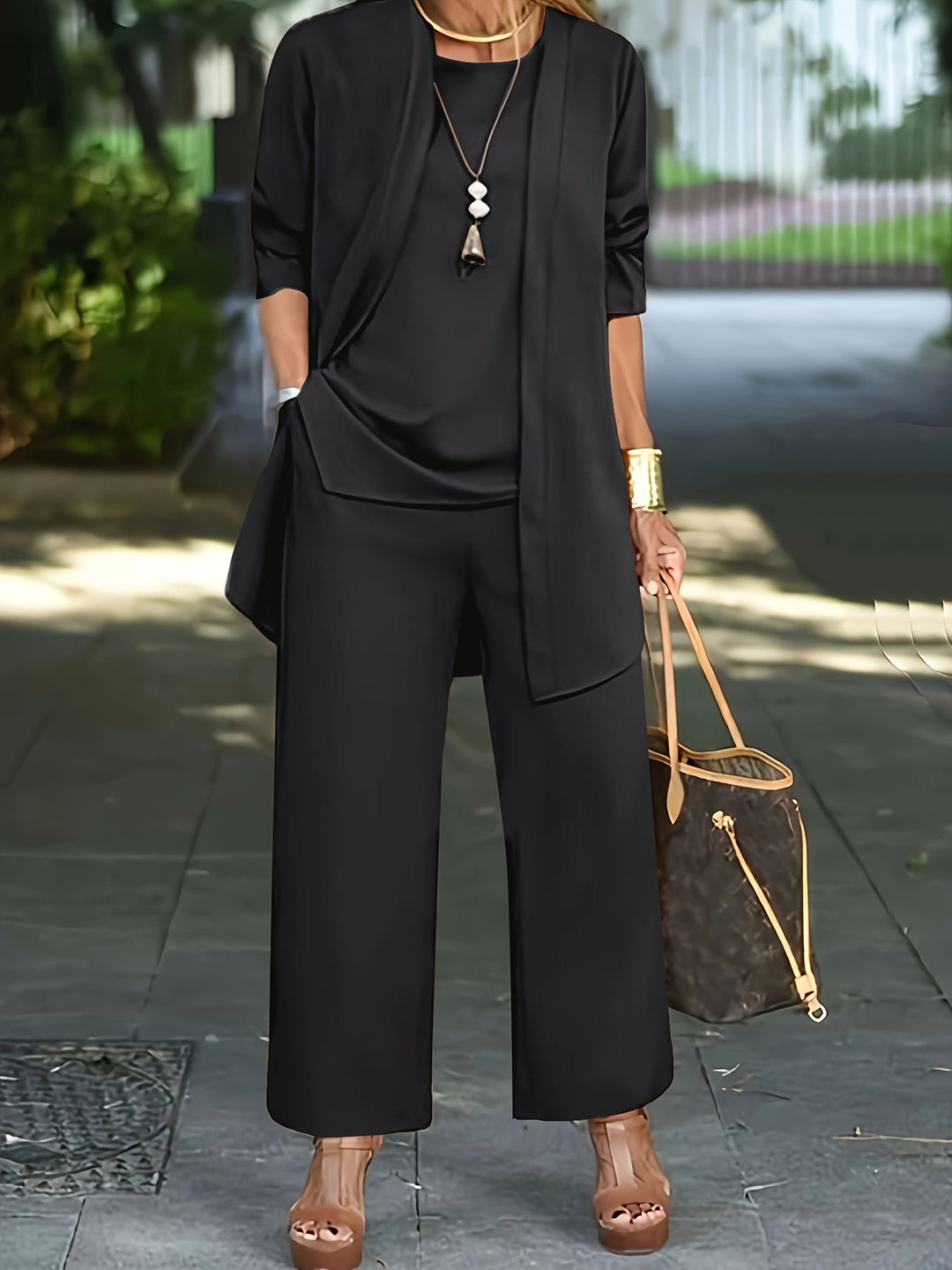 Bianca – Elegant Women’s Three Piece Set
