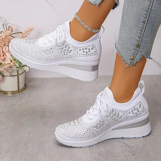 Luciana – All-Day Comfort Women’s Walking Shoes