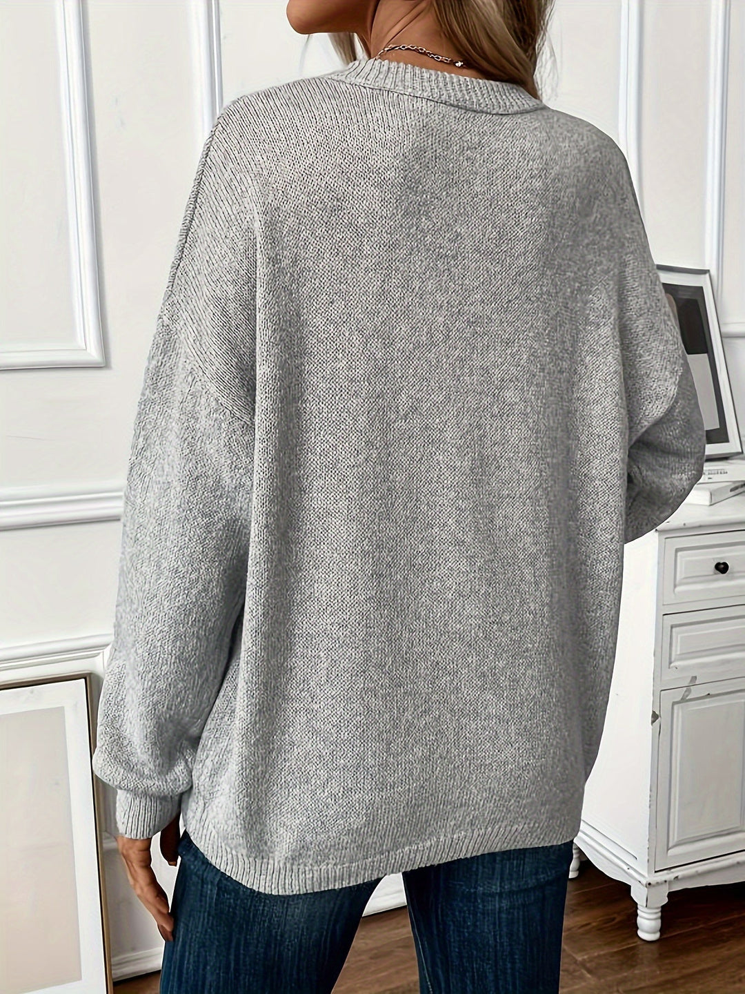 Loisa – Lightweight Women’s Knit Sweater