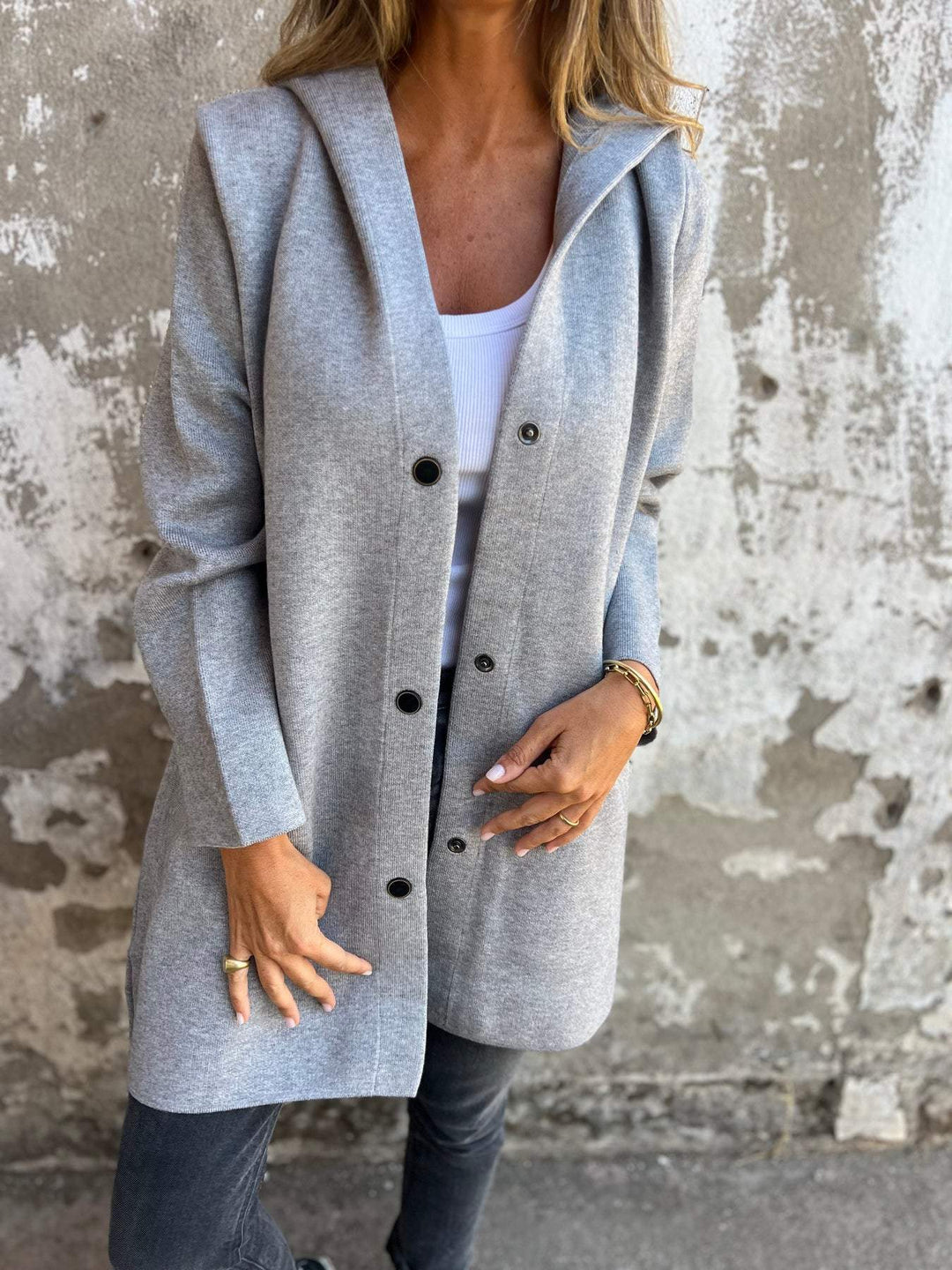 Caroline – Versatile Women’s Hooded Jacket