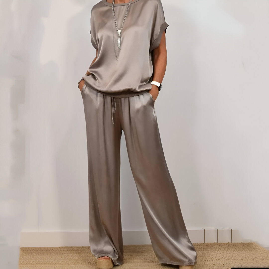 Isadora – Flowing-Cut Lightweight Women’s Summer Set