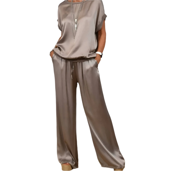 Isadora – Flowing-Cut Lightweight Women’s Summer Set