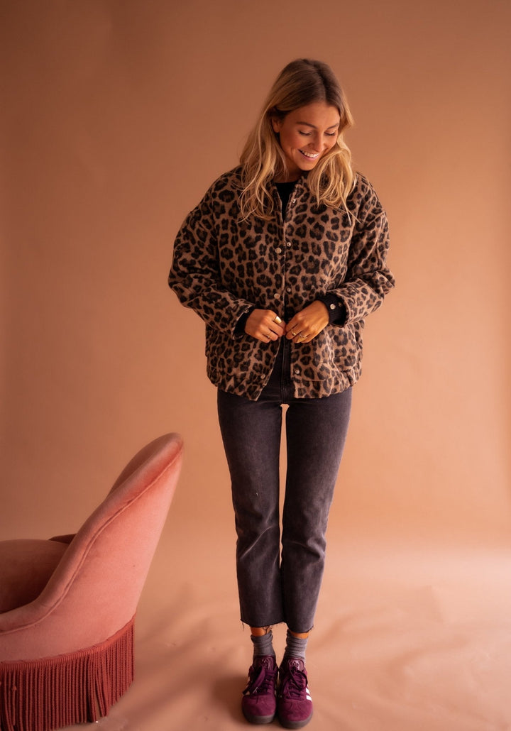 Serafina – Bold Leopard Print Women’s Jacket