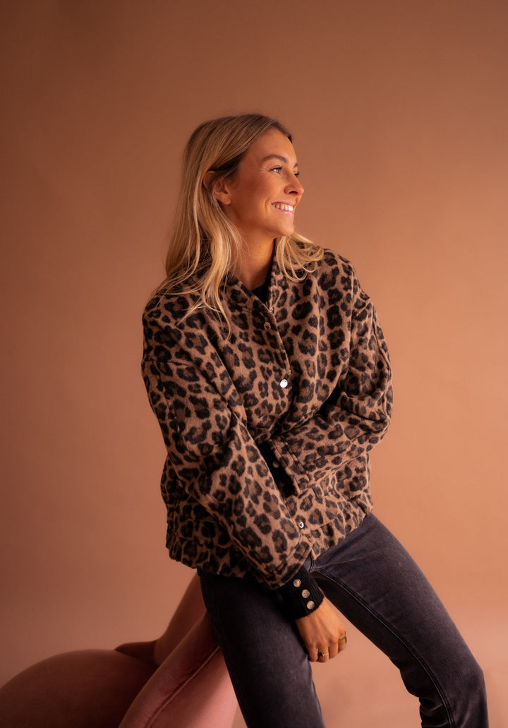 Serafina – Bold Leopard Print Women’s Jacket