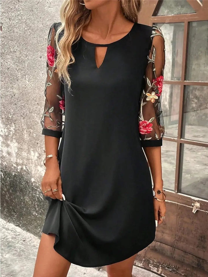 Tyronia – Embroidered Women’s Knee-Length Dress