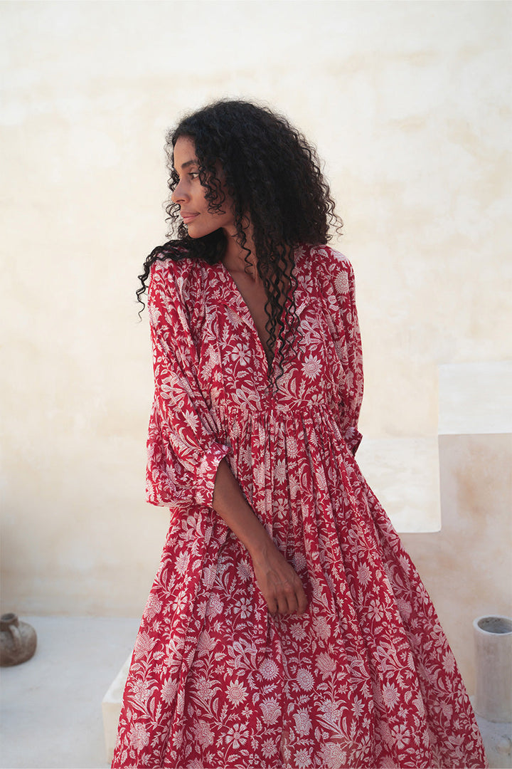 Erika – Romantic Sleeved Women’s Flowy Dress