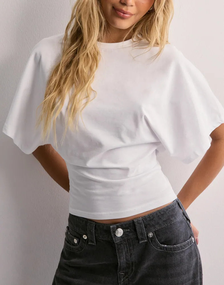Dawn – Women’s T-shirt with Wide Sleeves
