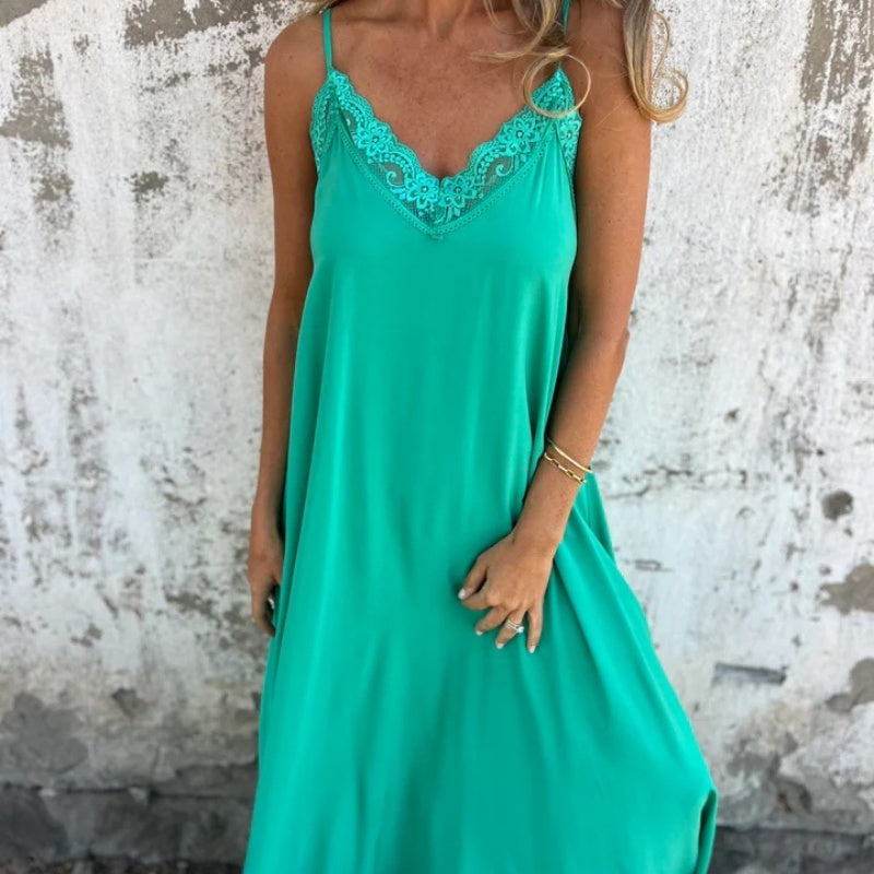 Delilah – Lace-Detail V-Neck Women’s Maxi Dress