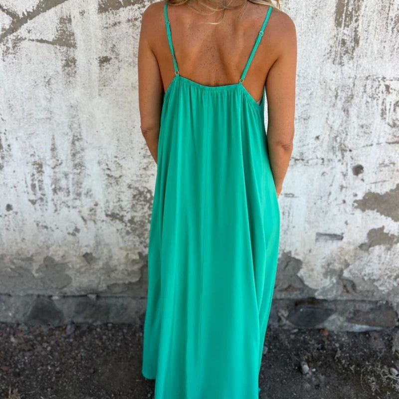 Delilah – Lace-Detail V-Neck Women’s Maxi Dress