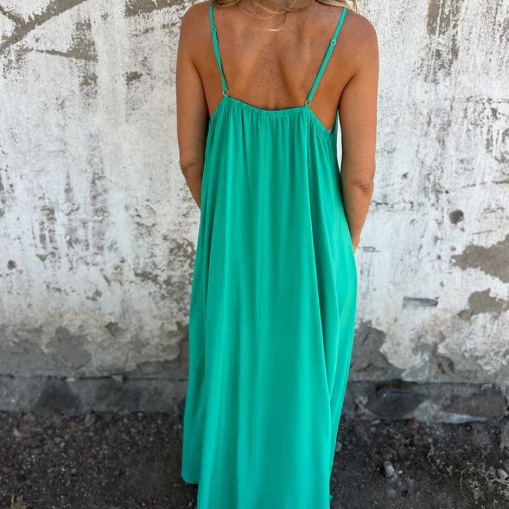 Delilah – Lace-Detail V-Neck Women’s Maxi Dress