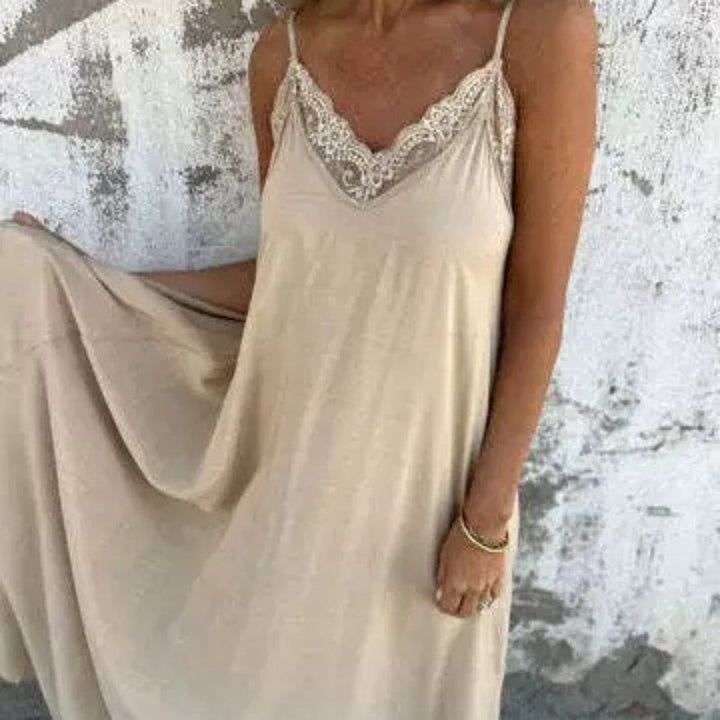 Delilah – Lace-Detail V-Neck Women’s Maxi Dress