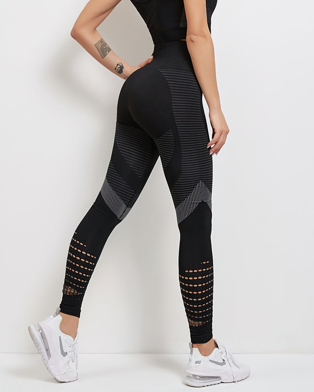 Stephanie – 4-Way Stretch Women’s Activewear Set