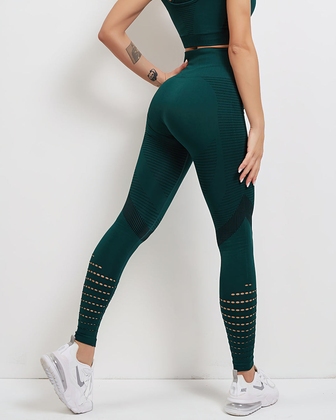 Stephanie – 4-Way Stretch Women’s Activewear Set