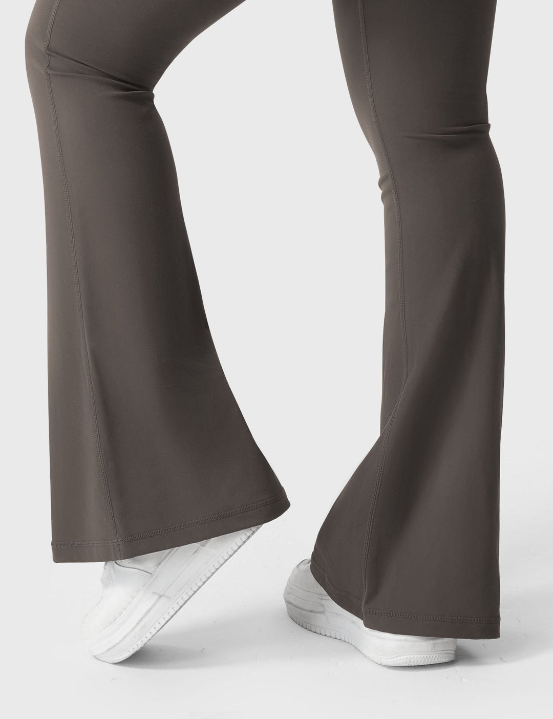 Sabrina – Flared High-Waist Women’s Pocket Leggings