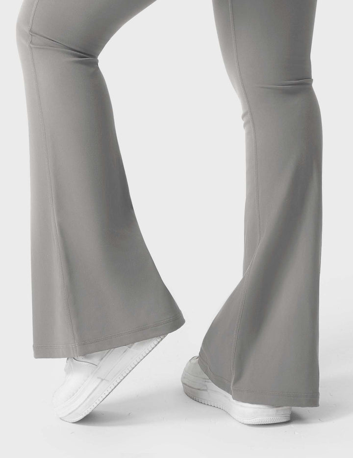 Sabrina – Flared High-Waist Women’s Pocket Leggings